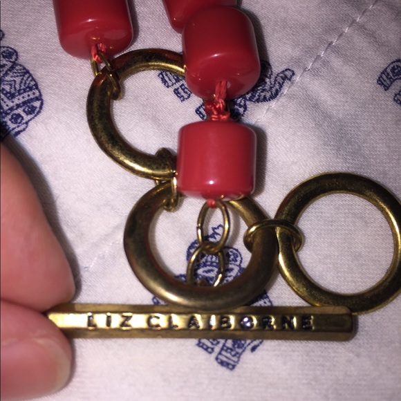 Vintage Liz Claiborne Necklace - Picture 2 of 3